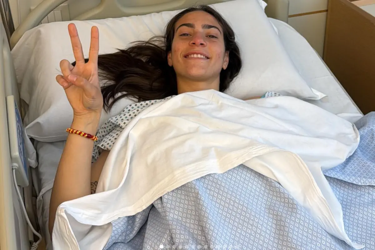 Alice Corelli su Instagram annuncia l'intervento per appendicite